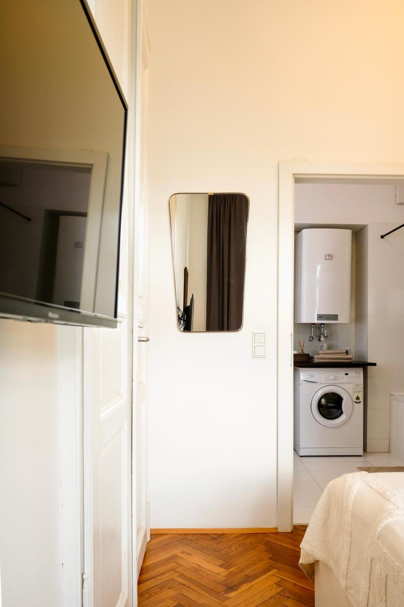 Stilvolles Apartment In Zentraler Lage - Free Parking Грац Екстер'єр фото